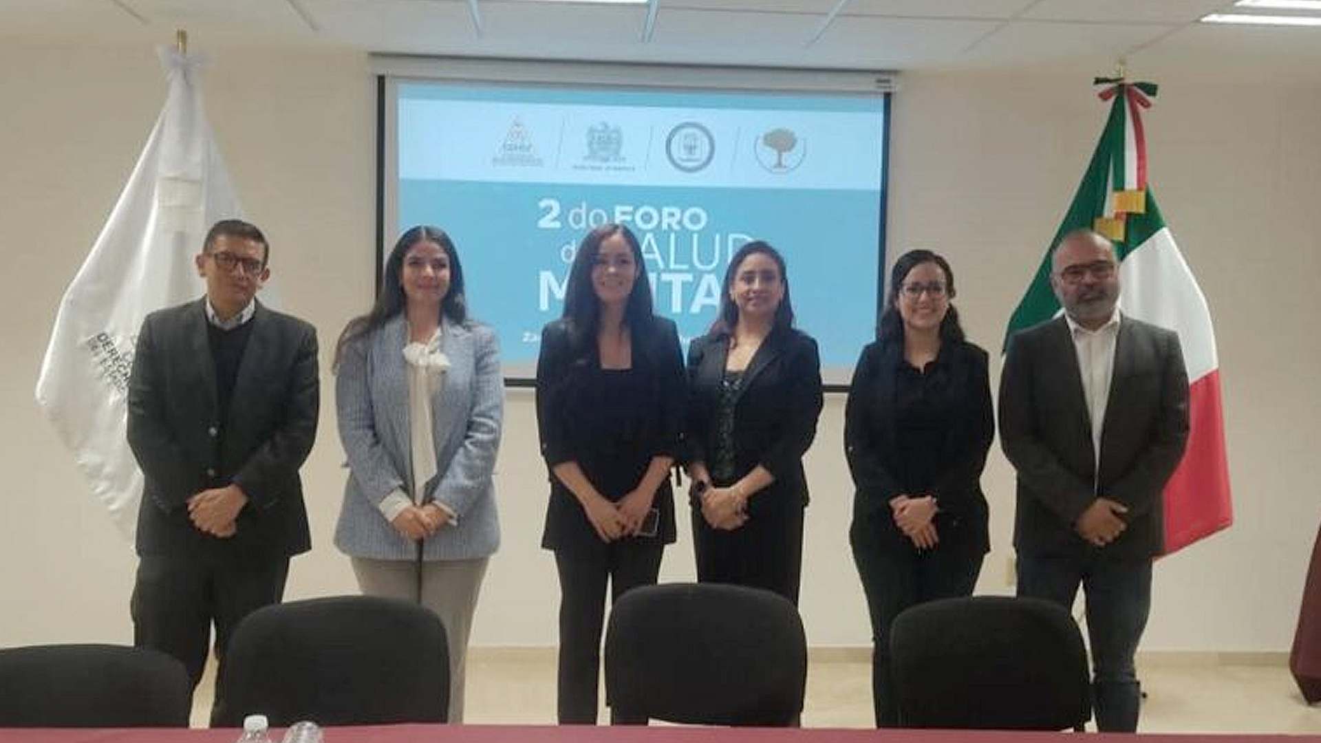 Participan universitarios en foro de salud mental